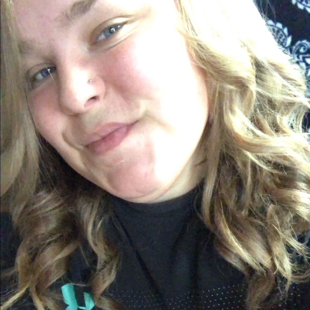 Meet your Posher, Karlynn